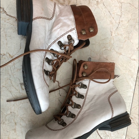 Josef Seibel Women’s Boots - Picture 6 of 16